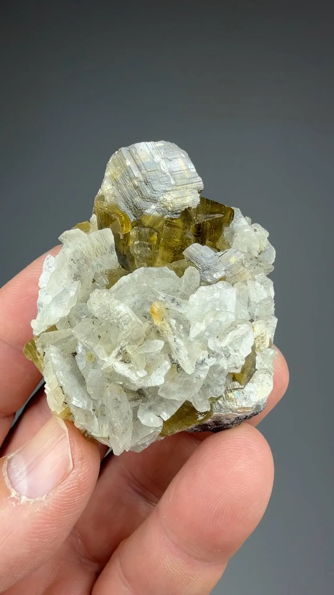 Siderite with Dolomite - image 2