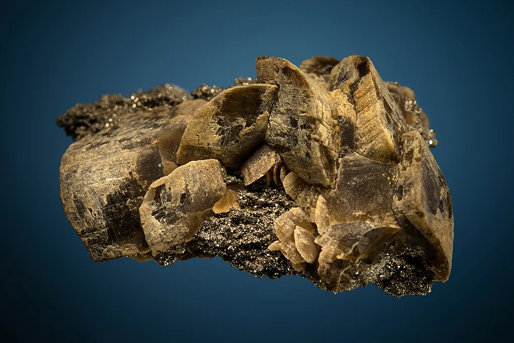 Siderite with Pyrite - image 3