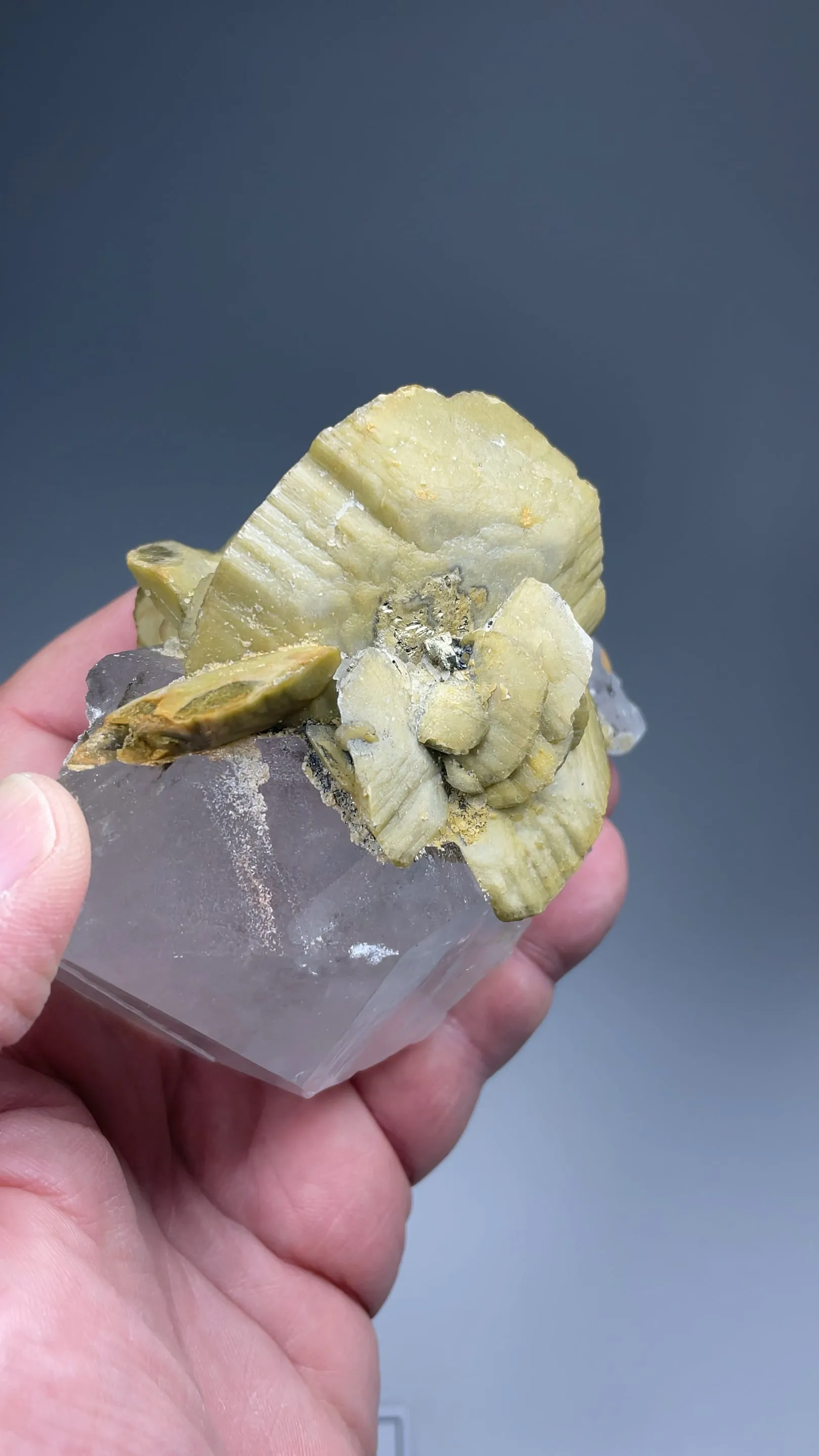 Siderite with Quartz - image 2