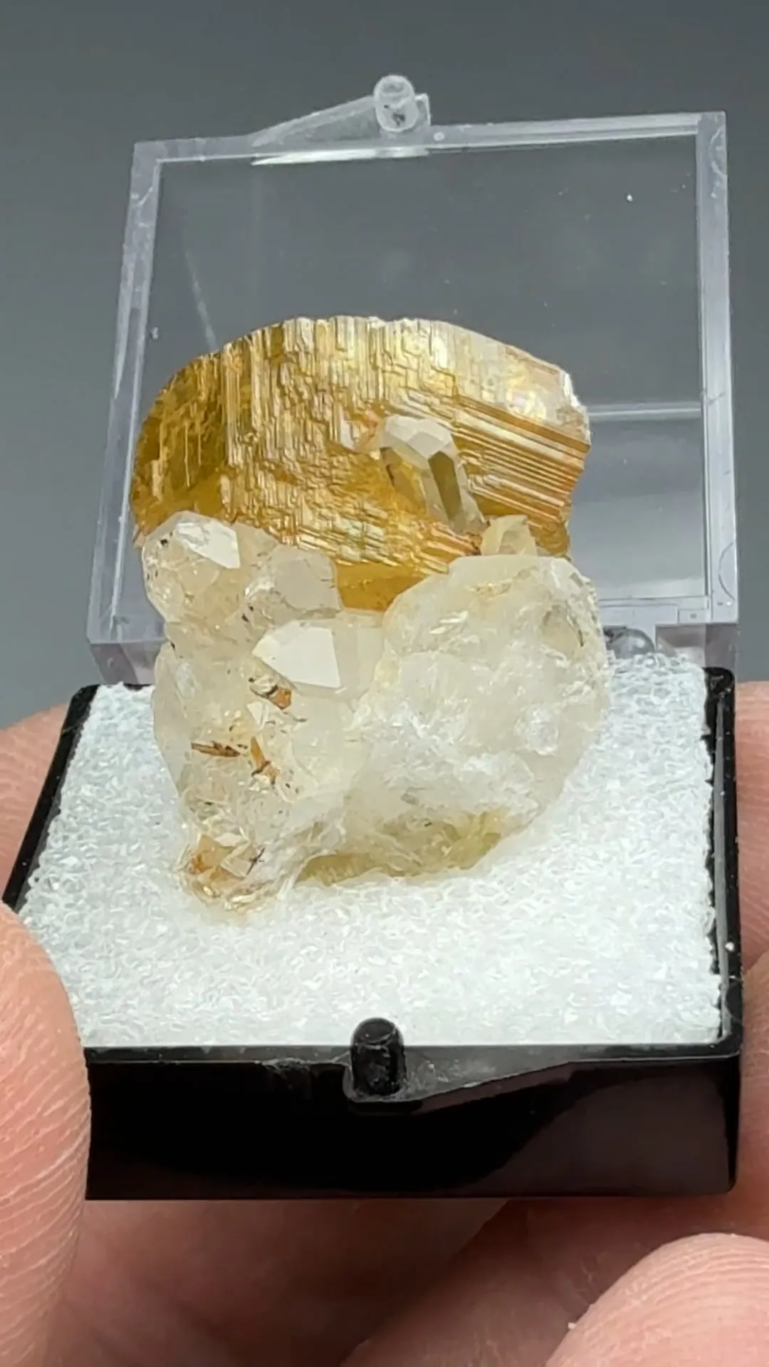 Siderite with Quartz - image 2