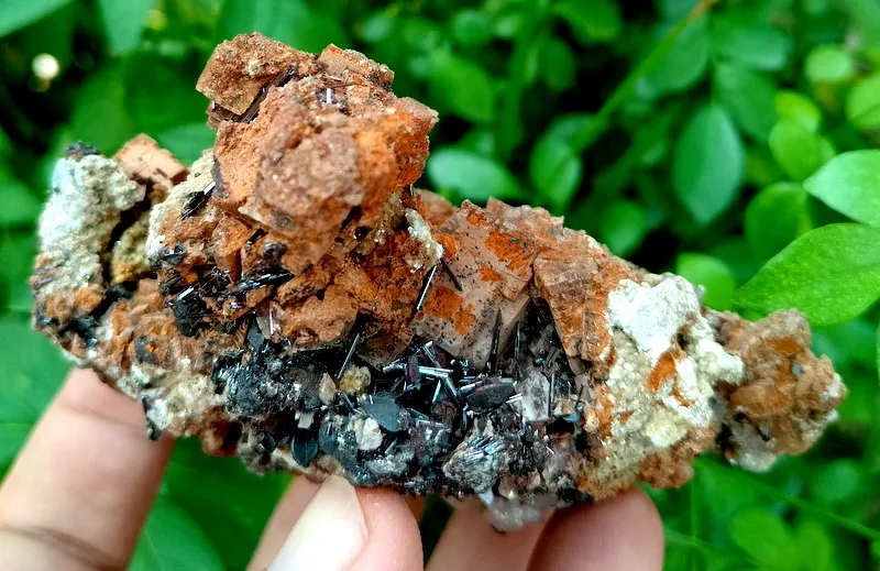 Siderite With Rutile from Pakistan, Gilgit-Baltistan, Skardu District, Shigar Valley - image 4