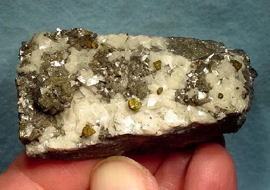 Siegenite, Dolomite image