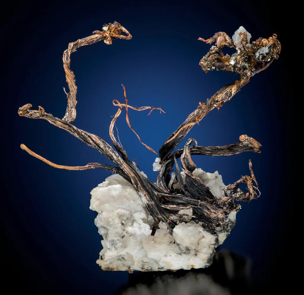 Silver, Acanthite, Calcite image