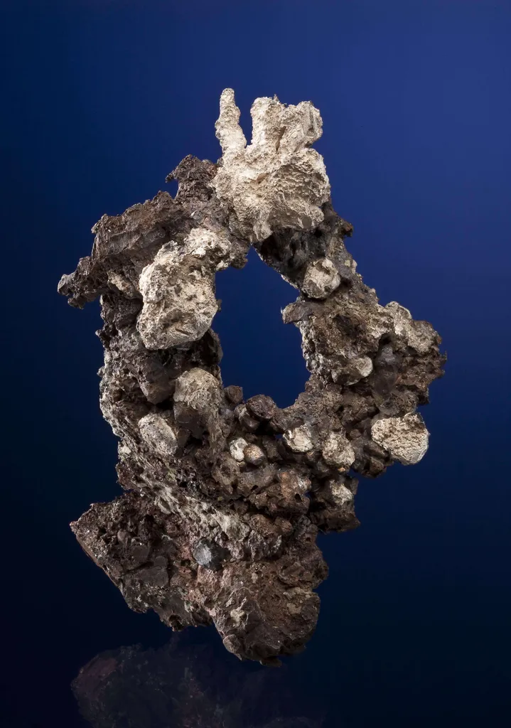 Silver Crystals on Copper Circle - image 3
