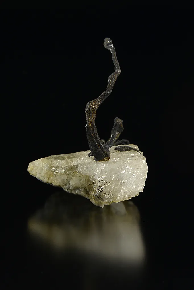 Silver on Calcite - image 5