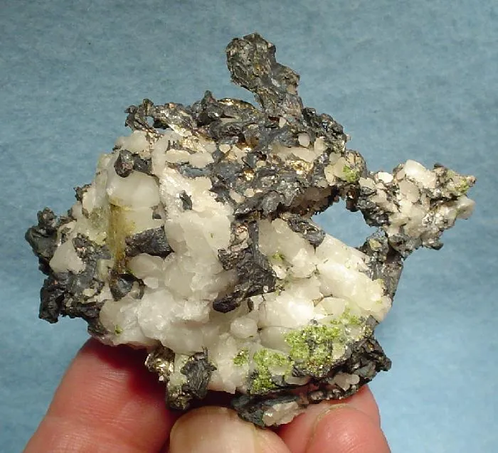 Silver, Quartz image