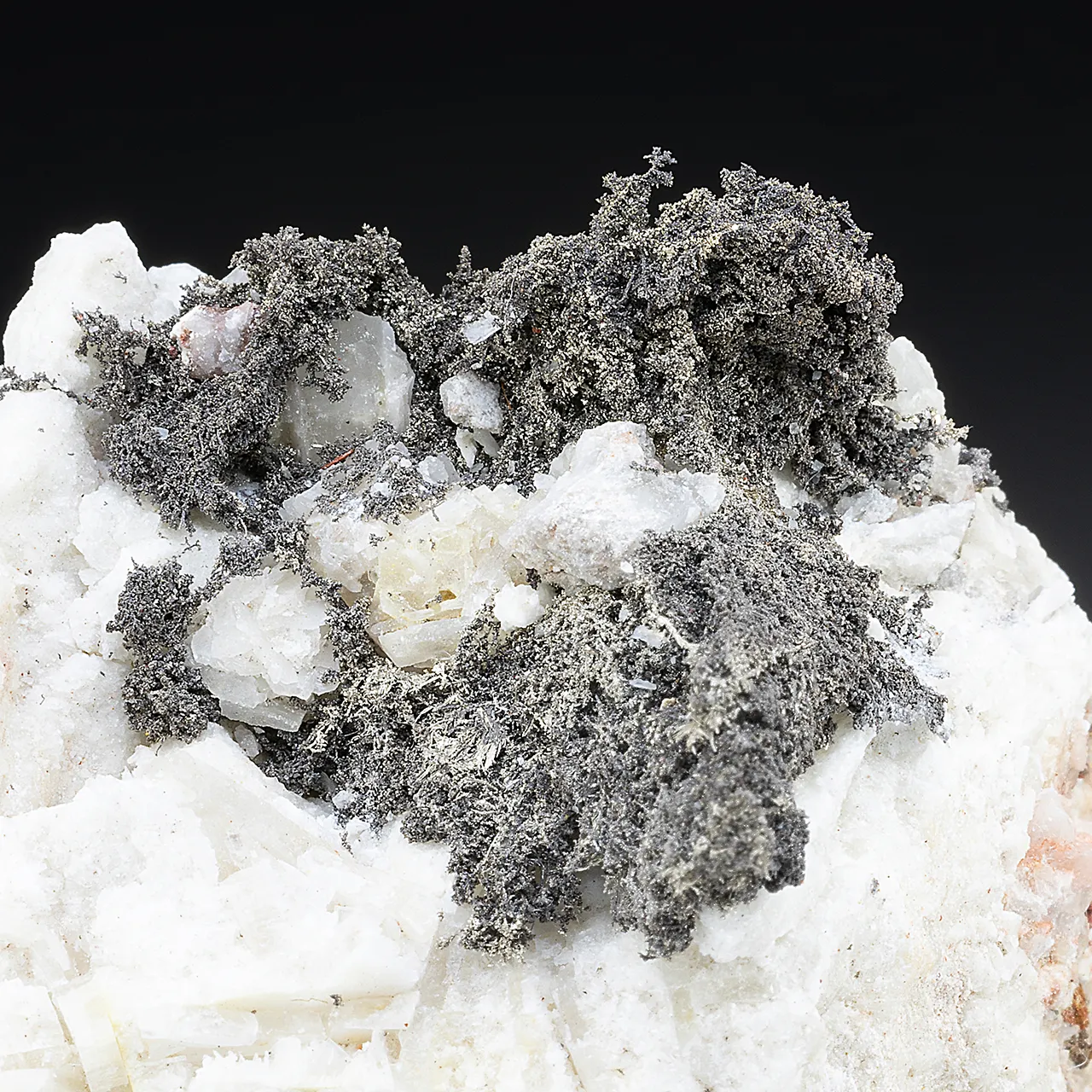 Silver var Kongsbergite with Chlorargyrite - image 1