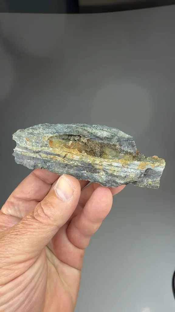 Silver with Quartz - image 2