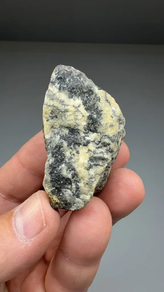 Silver with Quartz - image 2