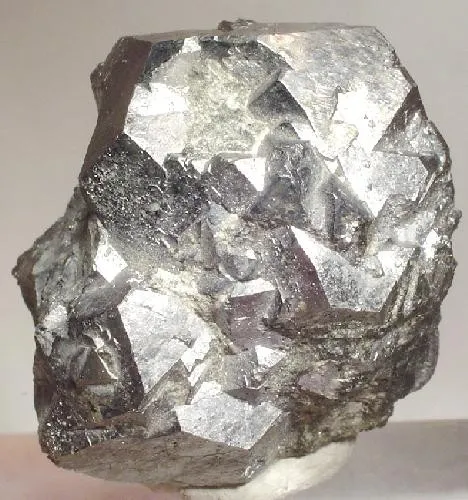 Skutterudite image