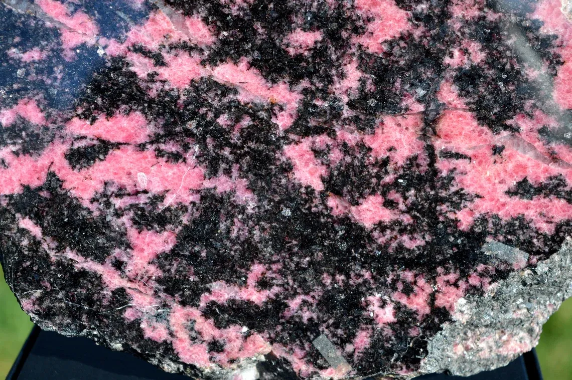 Slice - Rhodonite - 1 side polished - 1300 grams - Brazil - image 3