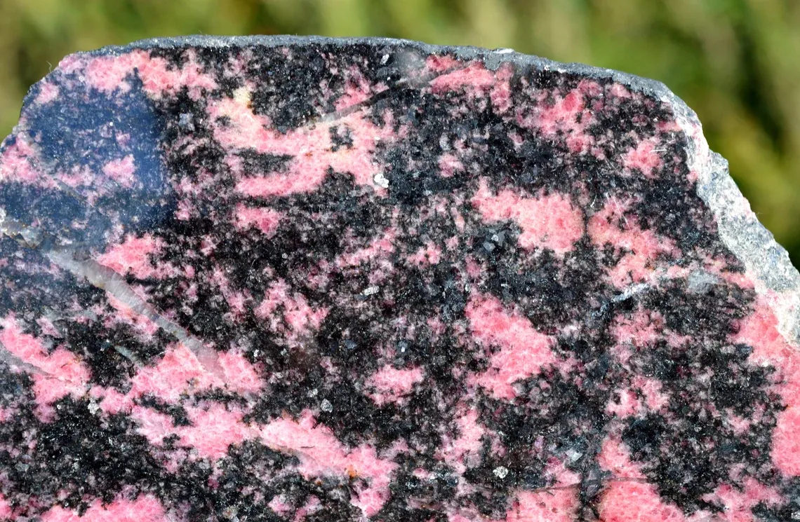 Slice - Rhodonite - 1 side polished - 1300 grams - Brazil - image 2