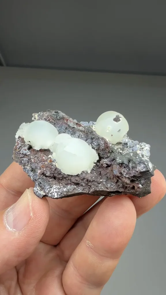 Smithsonite (570) - image 2