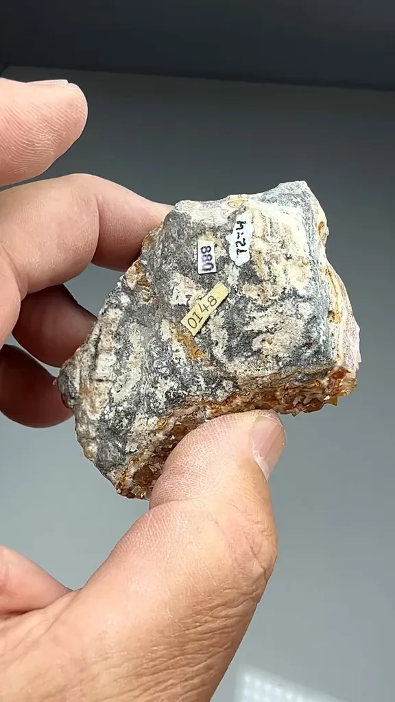 Smithsonite (880) - image 2