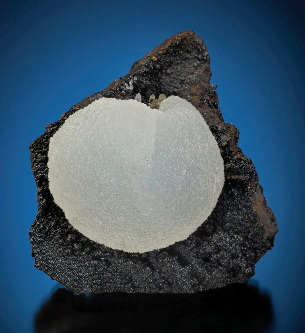 Smithsonite, Adamite - image 1