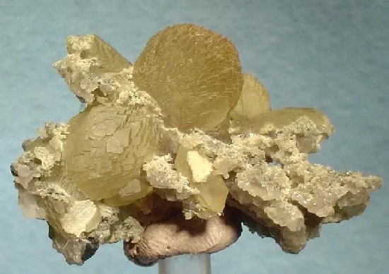Smithsonite, Calcite image