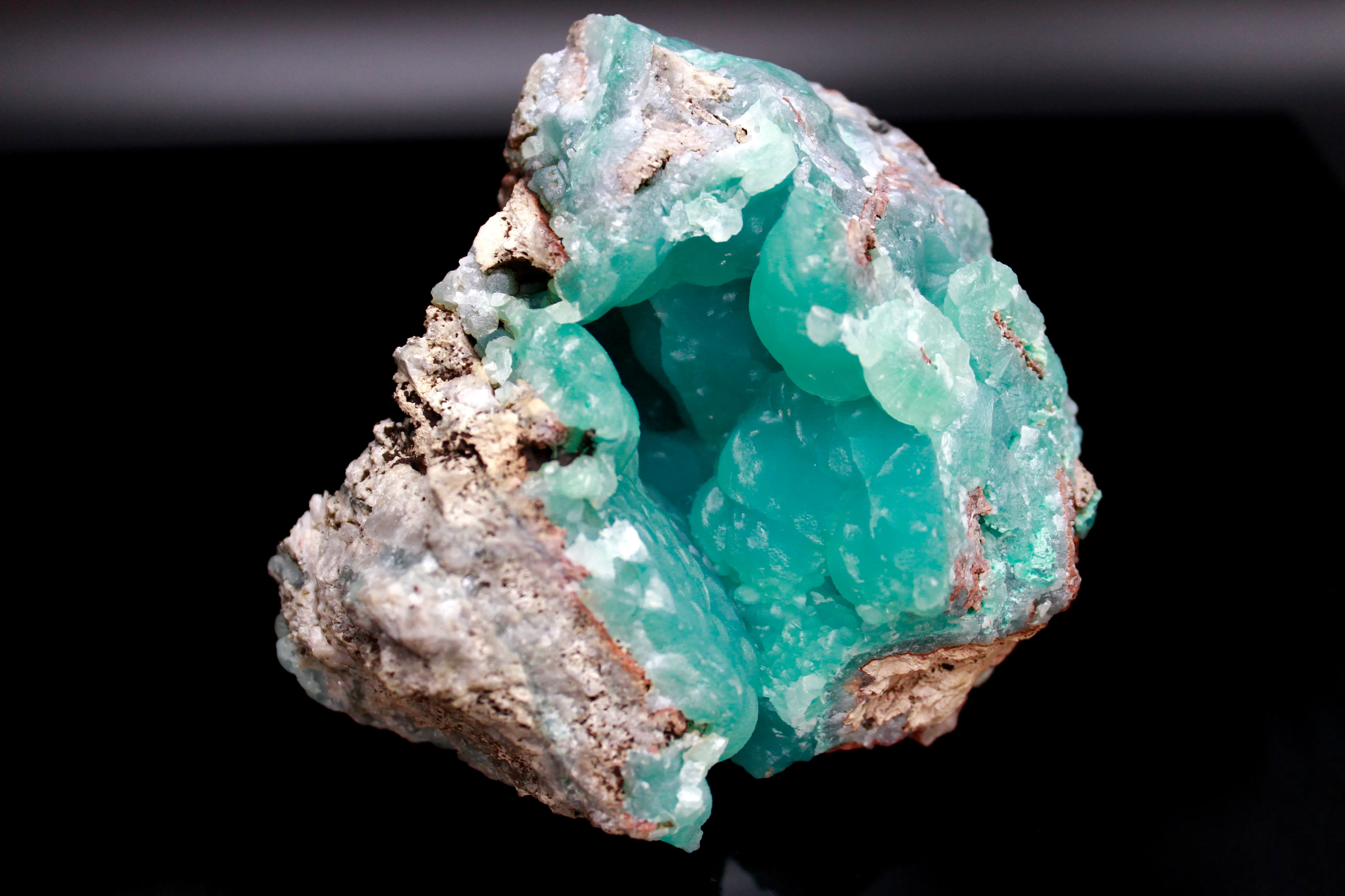 Smithsonite, Cavity filling - image 1