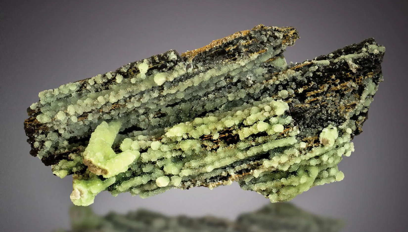 Smithsonite, Cerussite, limonite - image 1