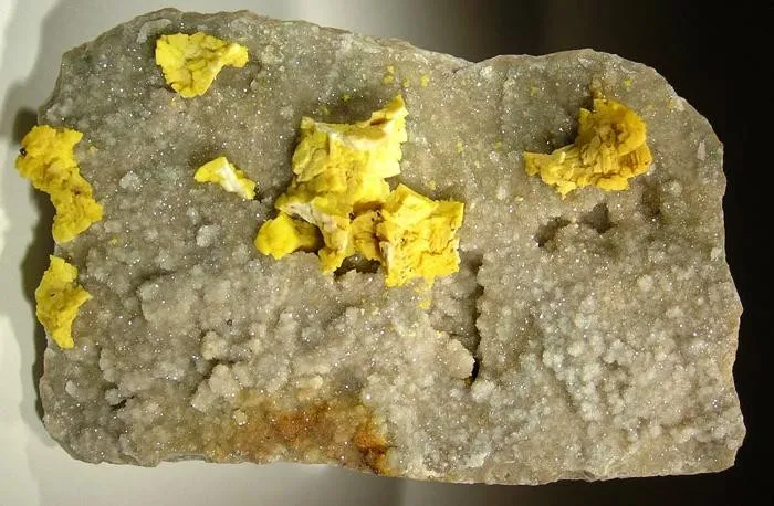Smithsonite, Dolomite image
