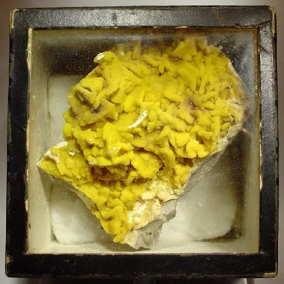Smithsonite, Dolomite image