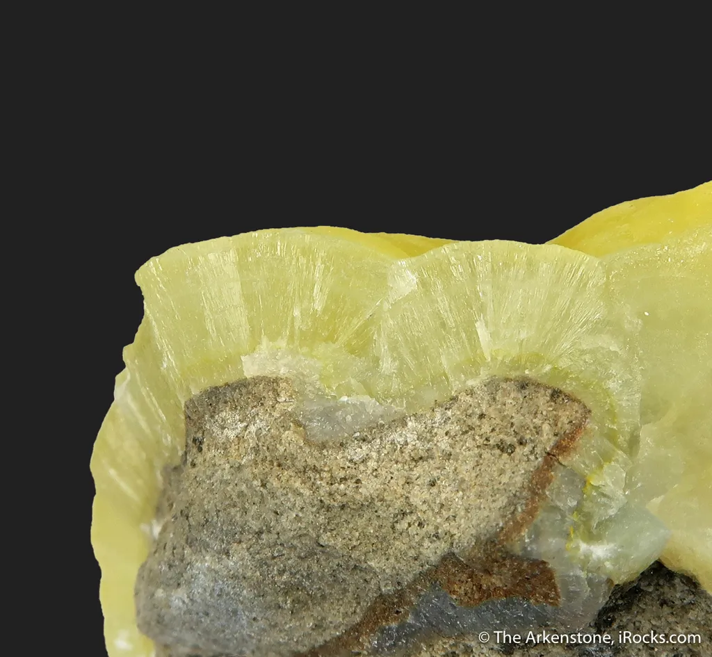 Smithsonite (fluorescent) - image 8
