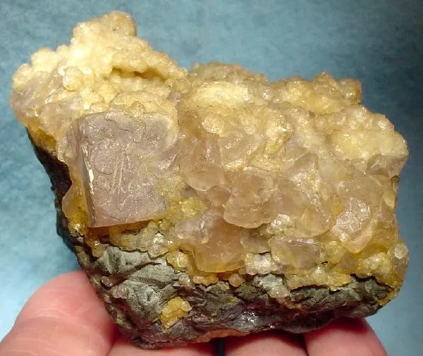 Smithsonite, Fluorite image