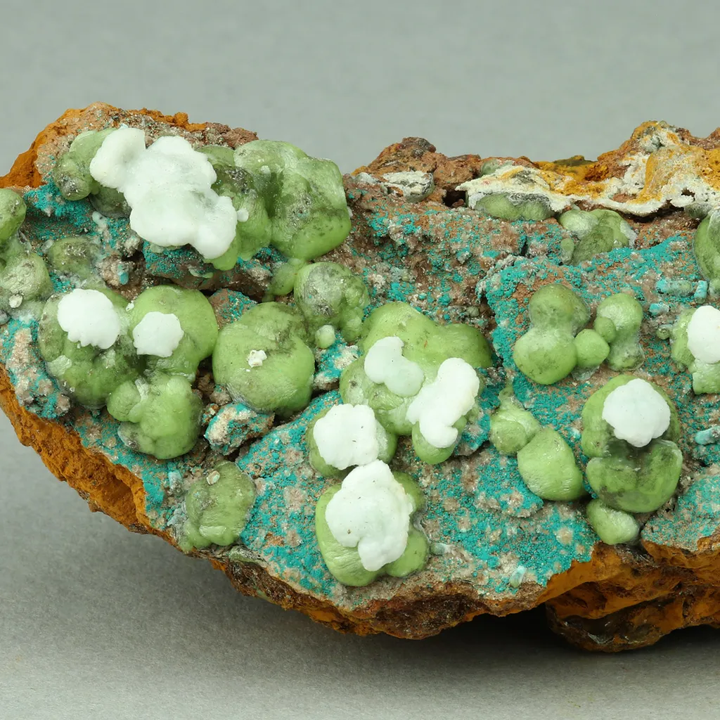 Smithsonite from Greece, Attica, Lavrion Mining District, Sounion mine no. 6, Lavrion - image 3