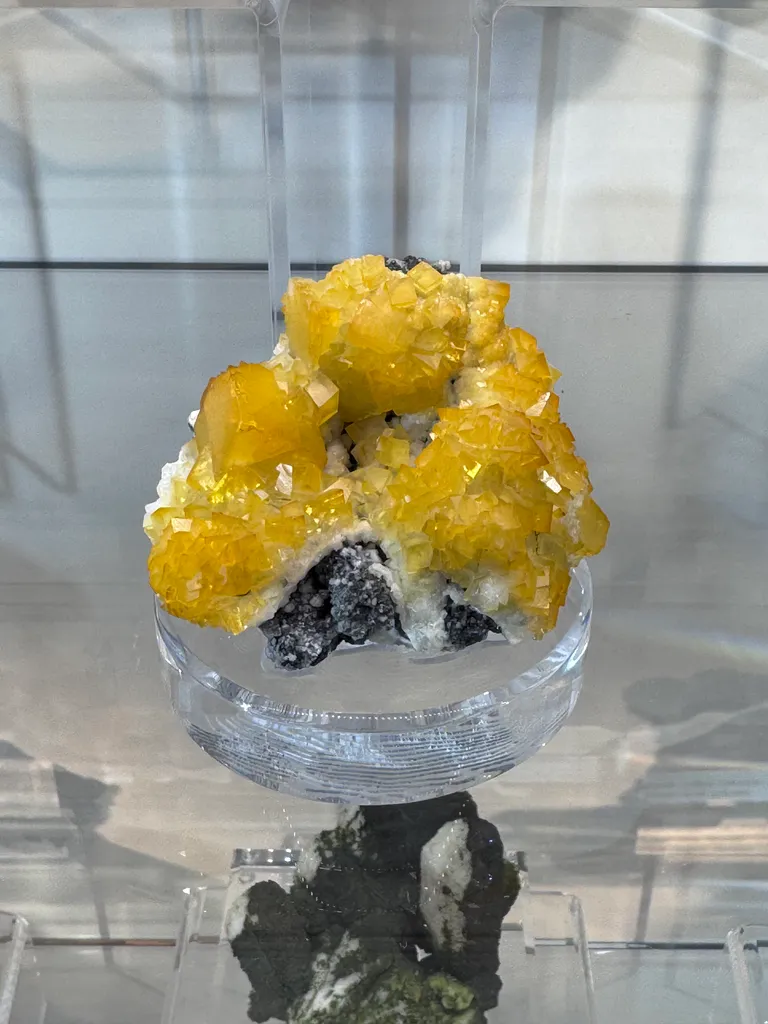 Smithsonite from Namibia, Oshikoto Region, Tsumeb - image 2