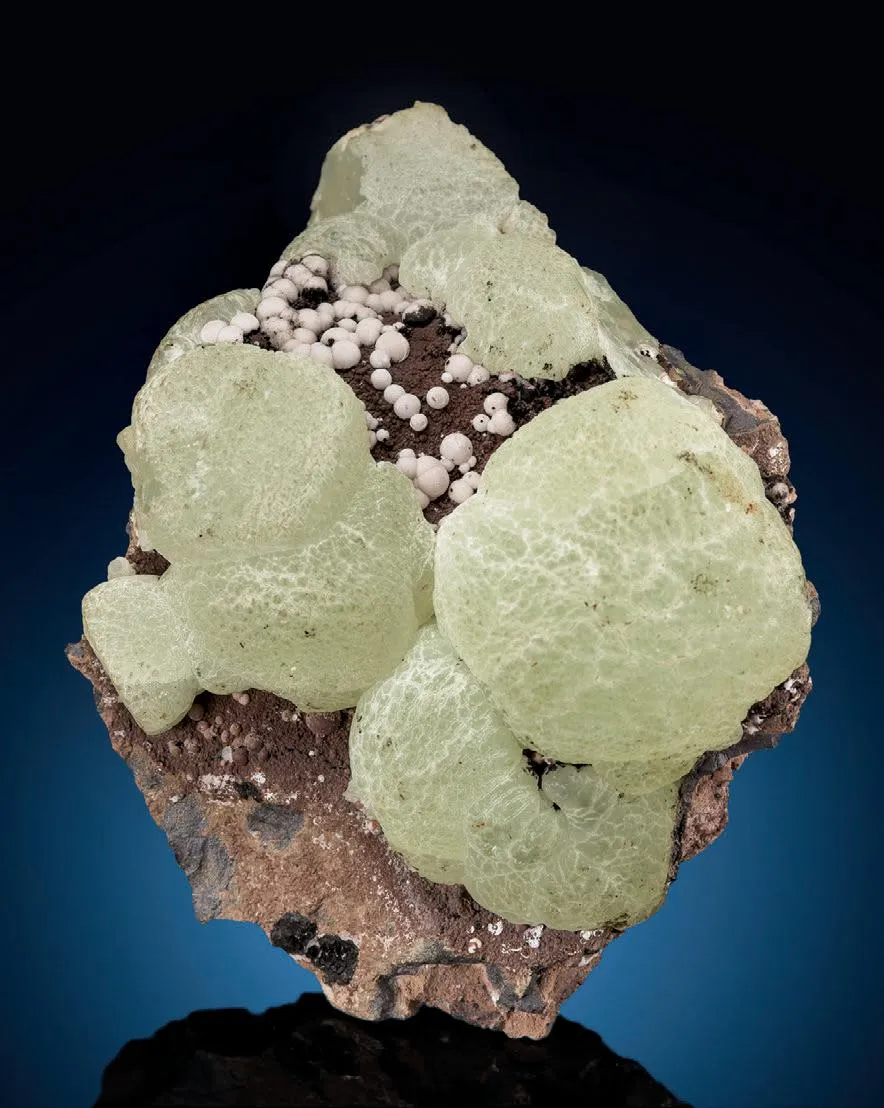 Smithsonite, Hydromagnesite - image 1