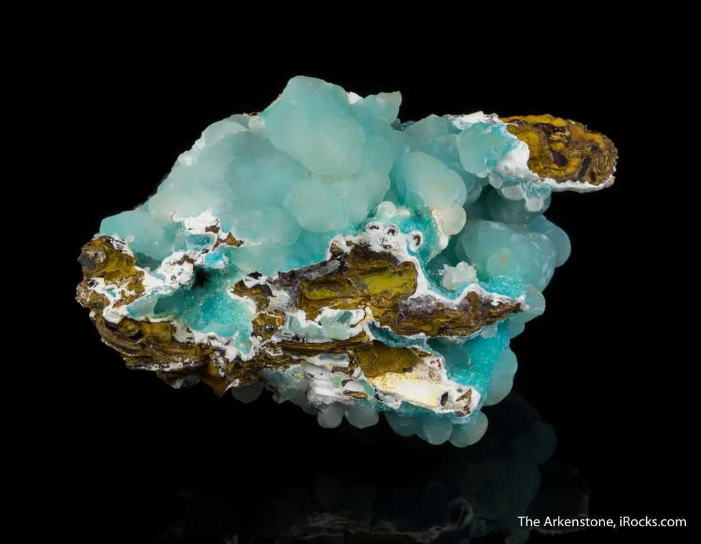 Smithsonite on Adamite (Cuprian and REE-enriched) - image 4