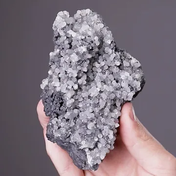 Smithsonite on Coronadite