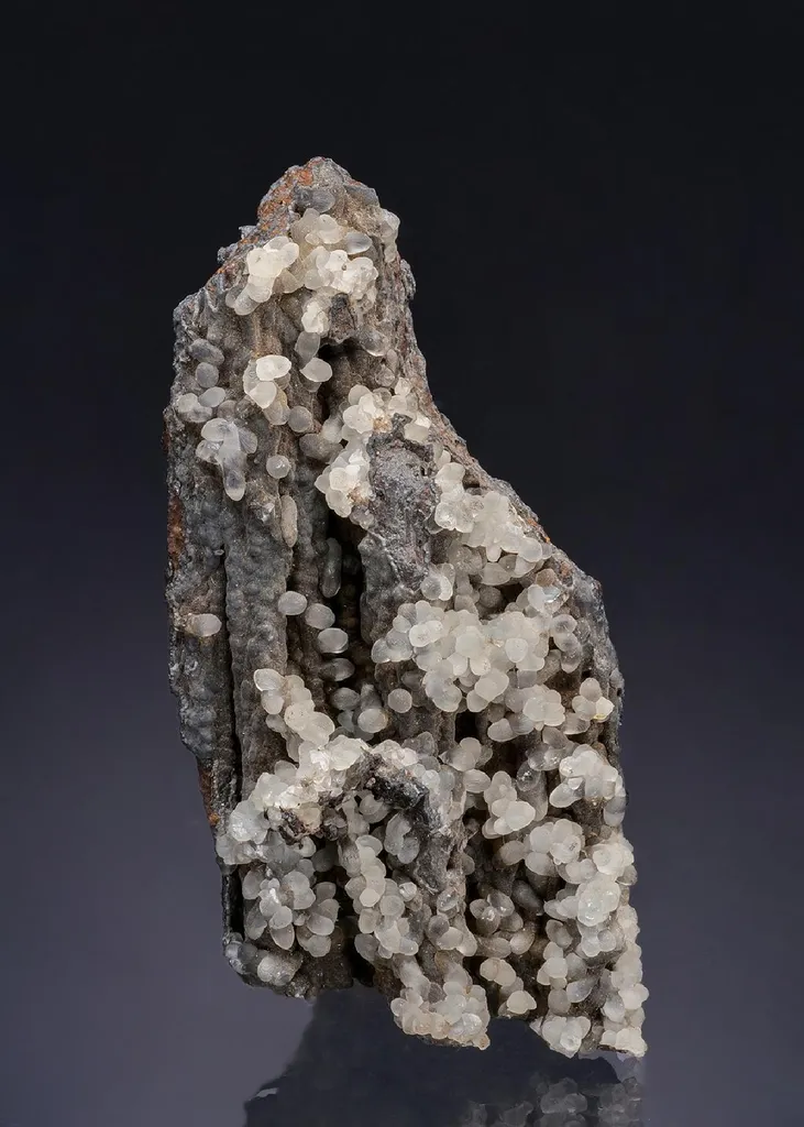 Smithsonite on Coronadite image