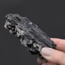 Smithsonite on Coronadite - image 2