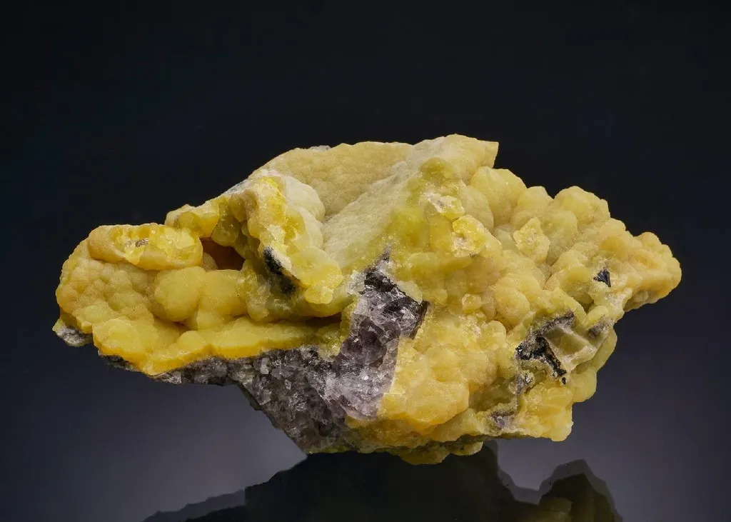Smithsonite on Fluorite image