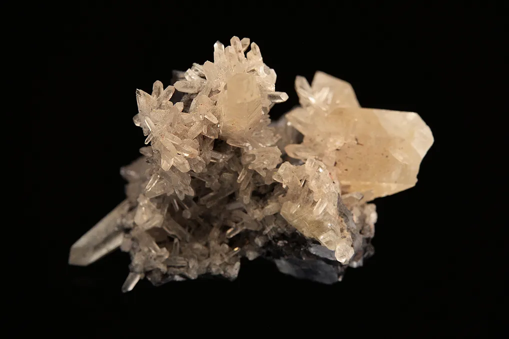 Smithsonite on Galena - image 3