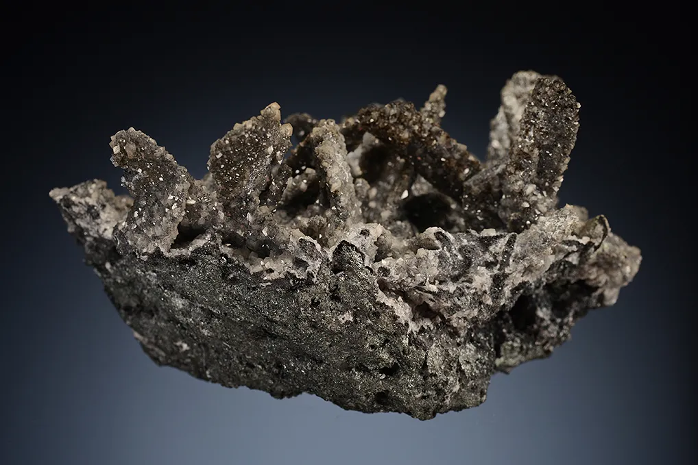 Smithsonite on Tennantite after Chalcocite - image 3