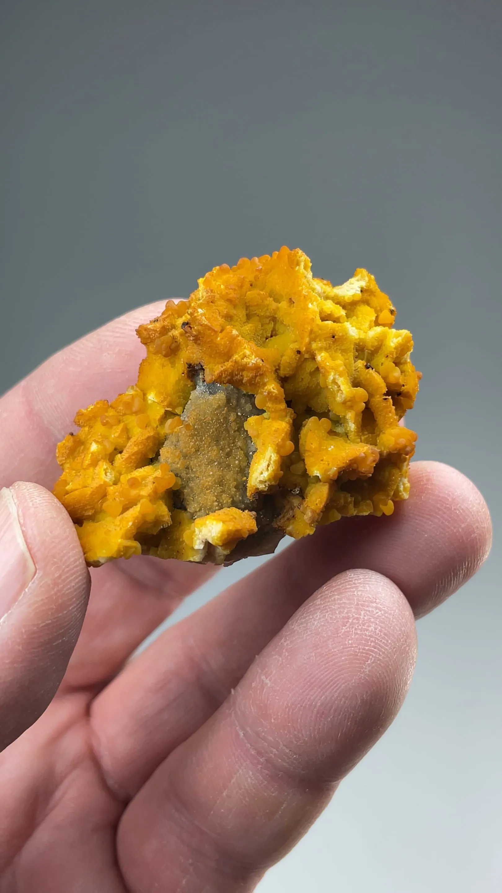 Smithsonite replacing Dolomite - image 2