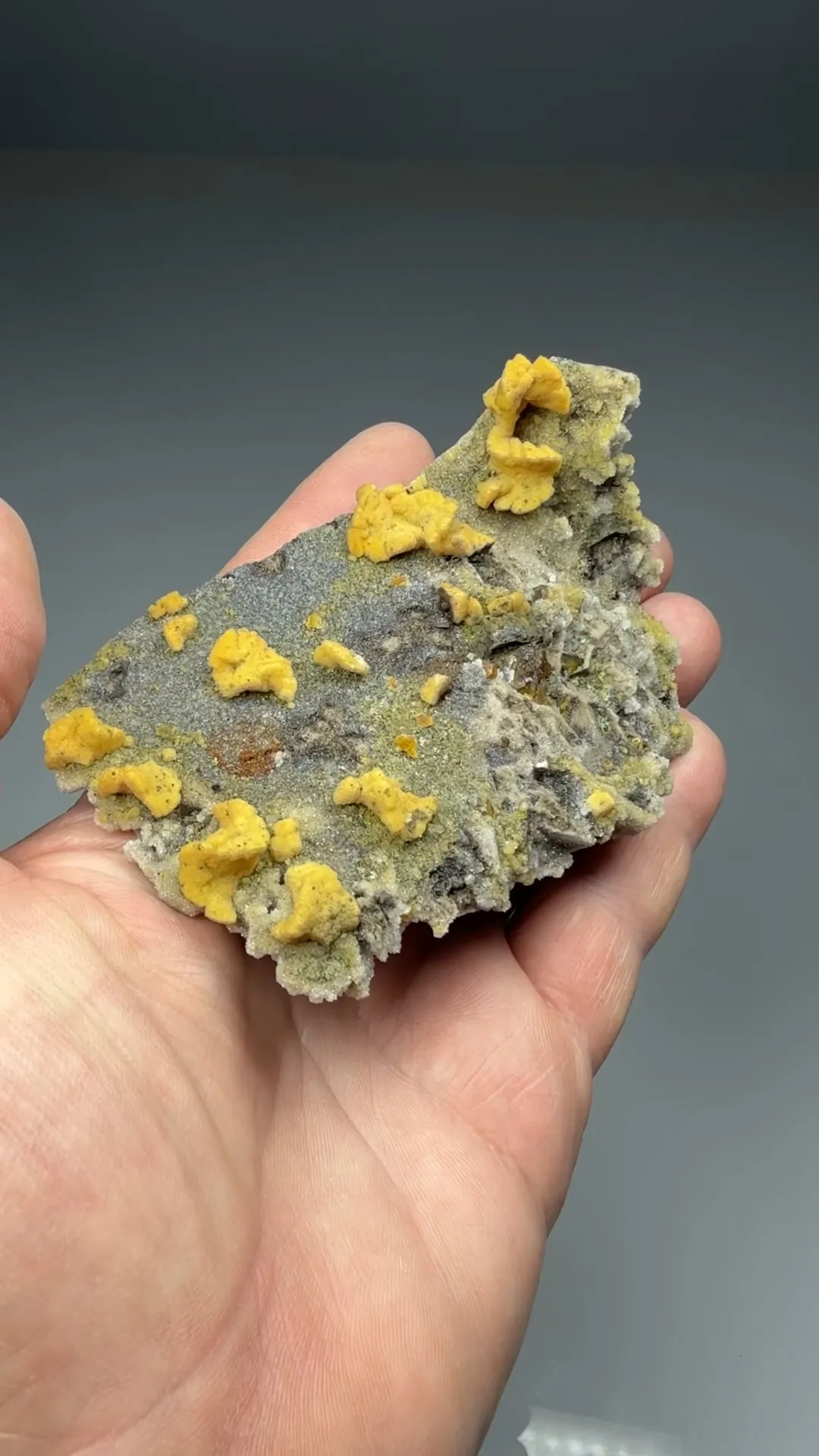 Smithsonite replacing Dolomite - image 2