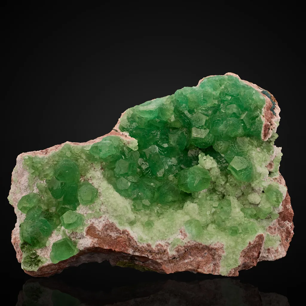 Smithsonite v. Cuprian, Dolomite