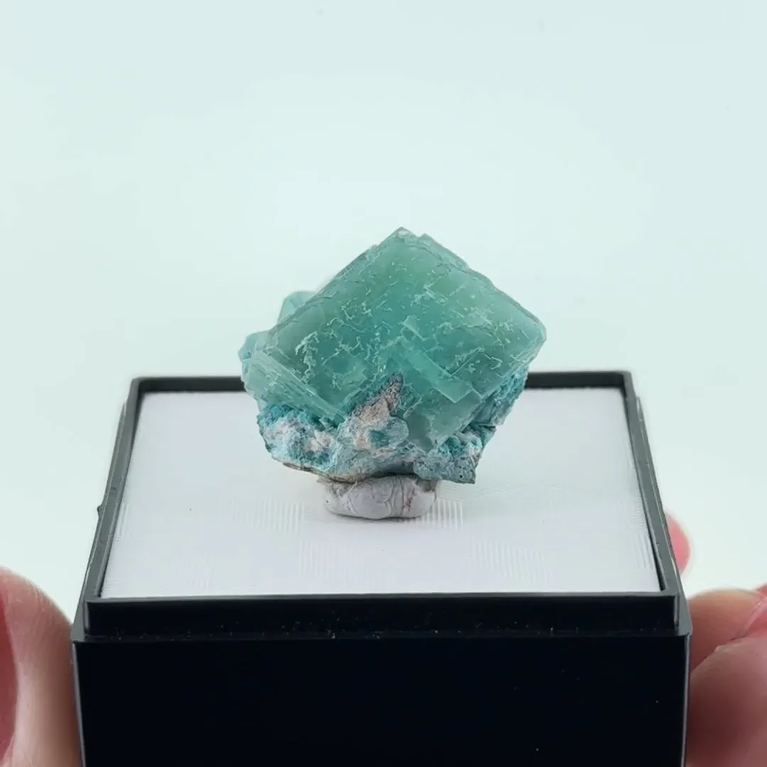 Smithsonite var. Cuprian - image 2