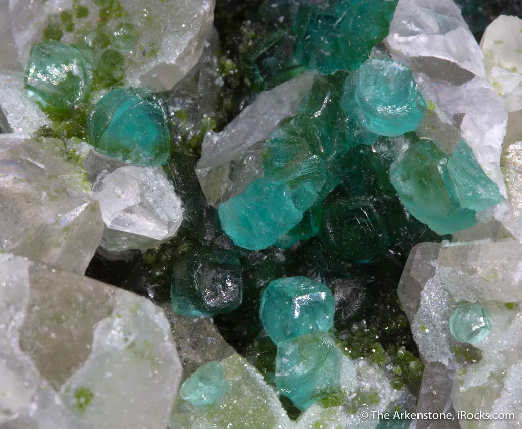 Smithsonite var. Cuprian Smithsonite on Cerussite with Duftite image