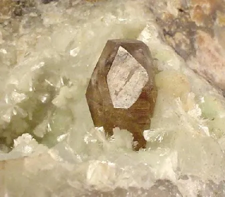 Smithsonite, Willemite, Cerussite - image 2