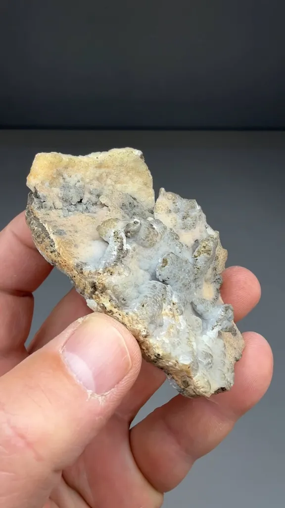 Smithsonite with Adamite - image 2