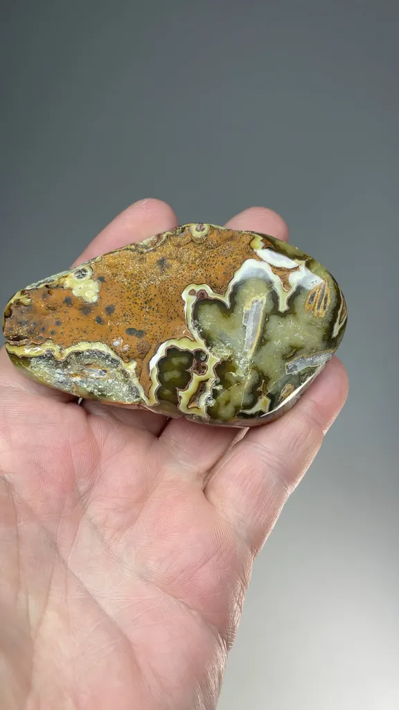 Smithsonite with Barite, Pyrite - image 2