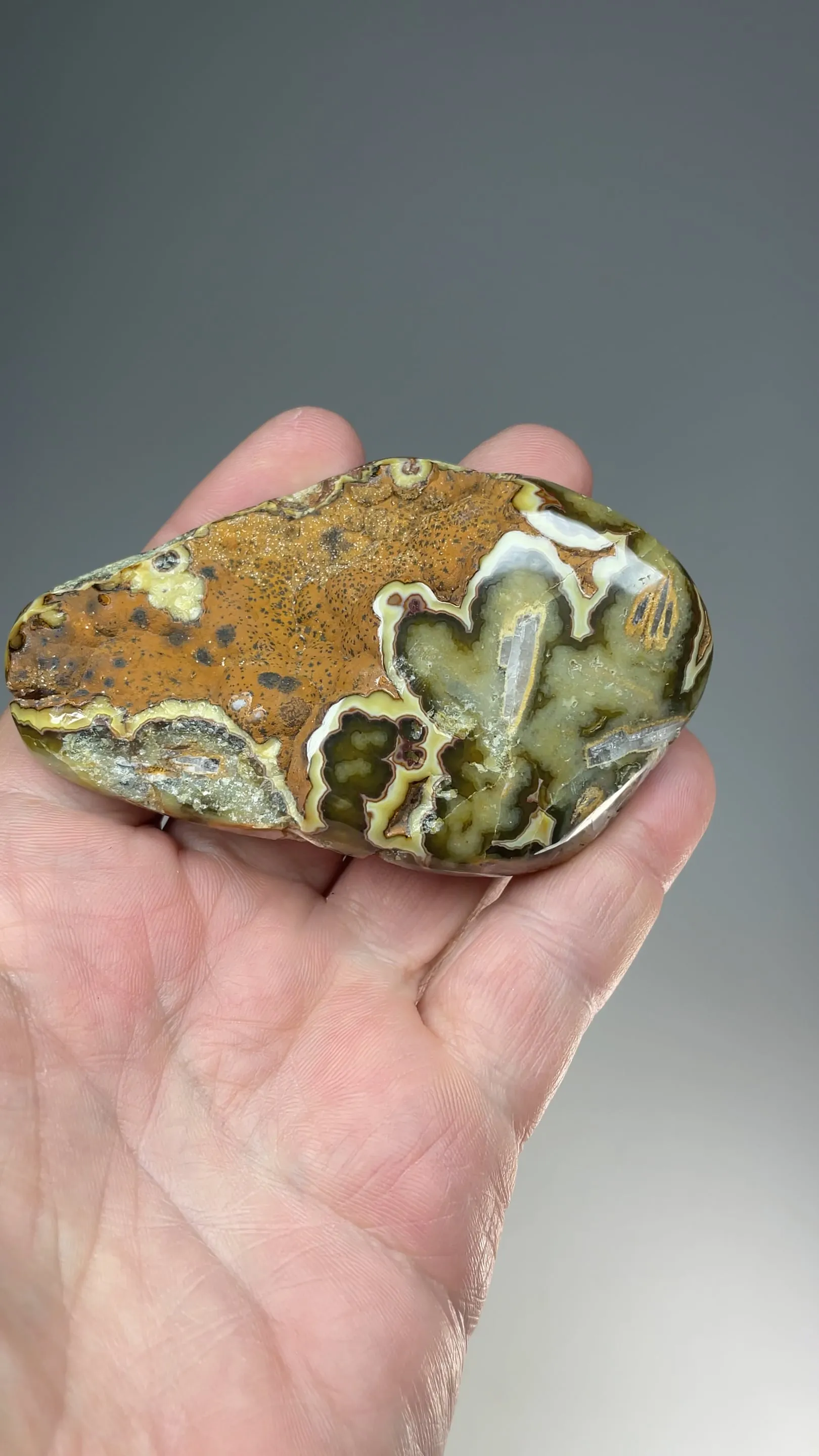 Smithsonite with Barite, Pyrite - image 2