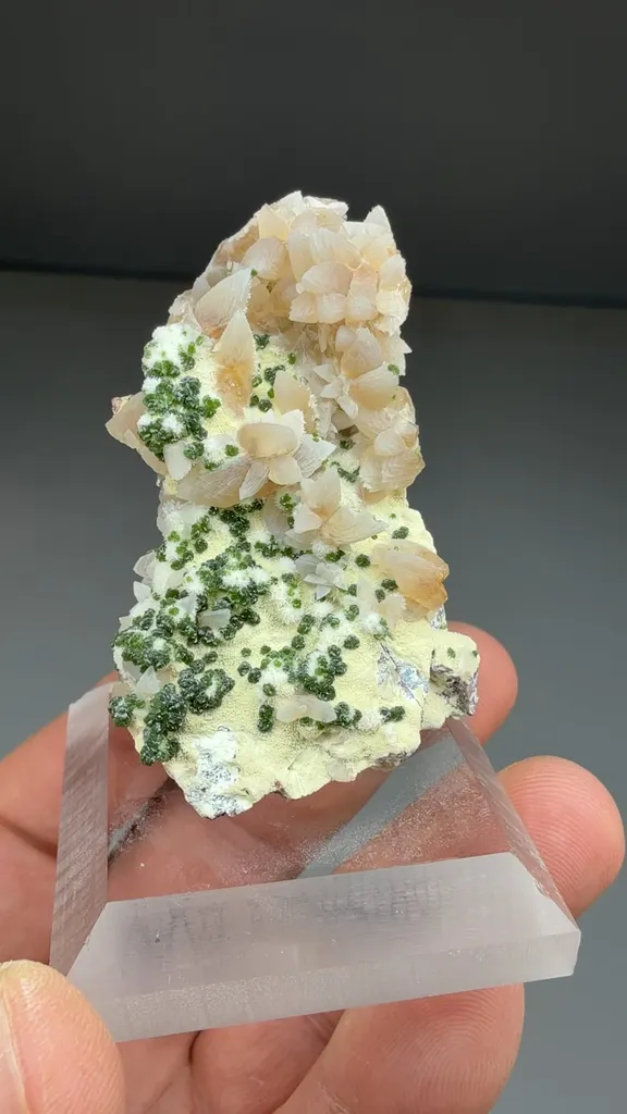 Smithsonite with Bayldonite (1389) - image 2