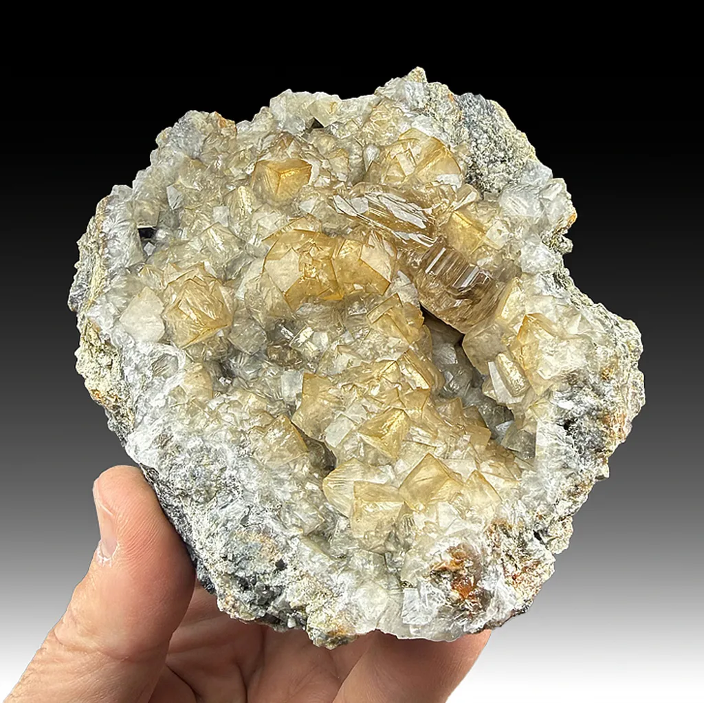 Smithsonite with Cerussite