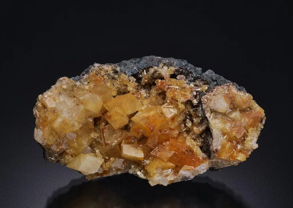 SMITHSONITE with MIMETITE and CERUSSITE