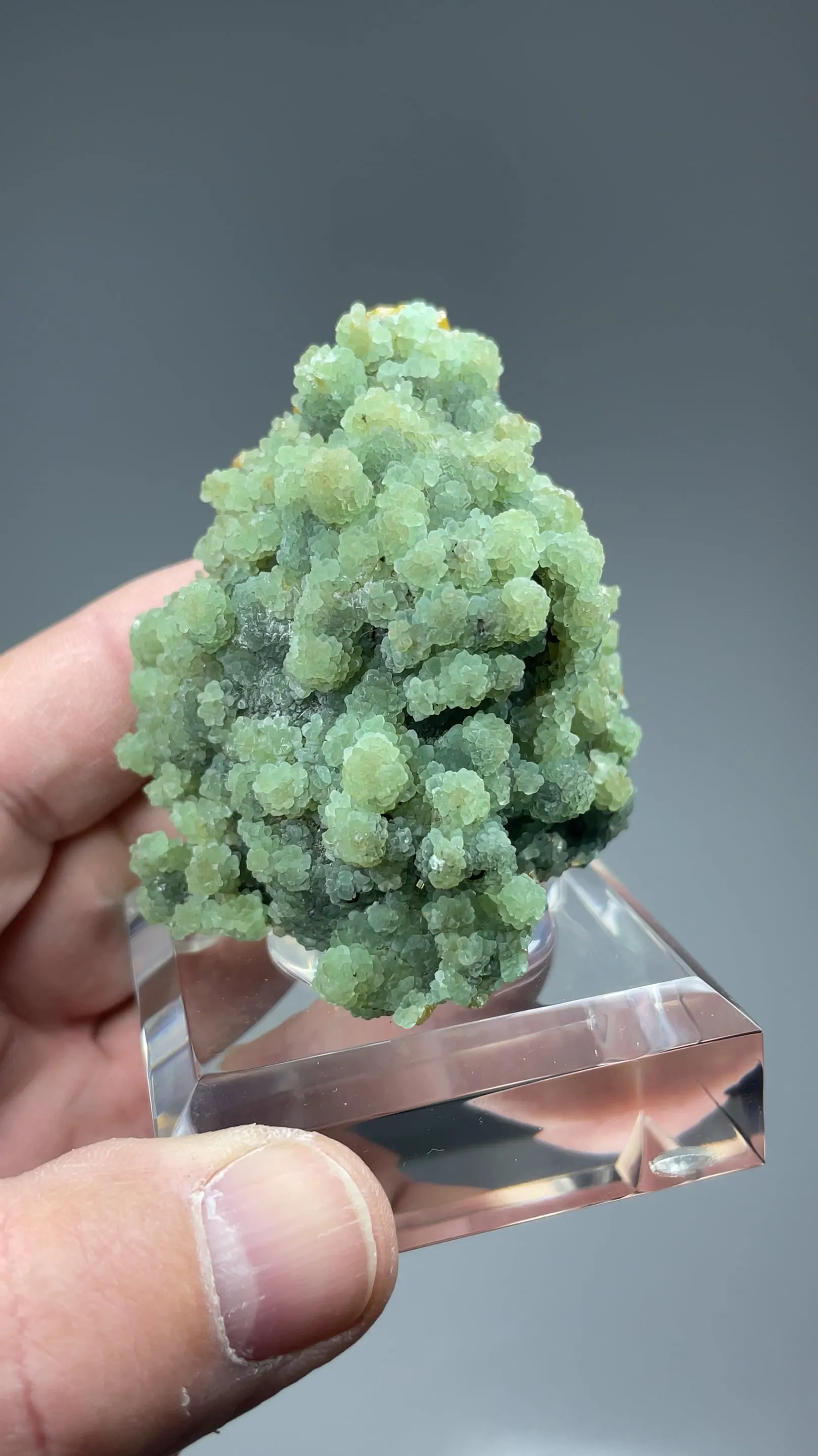 Smithsonite with Mimetite - image 2