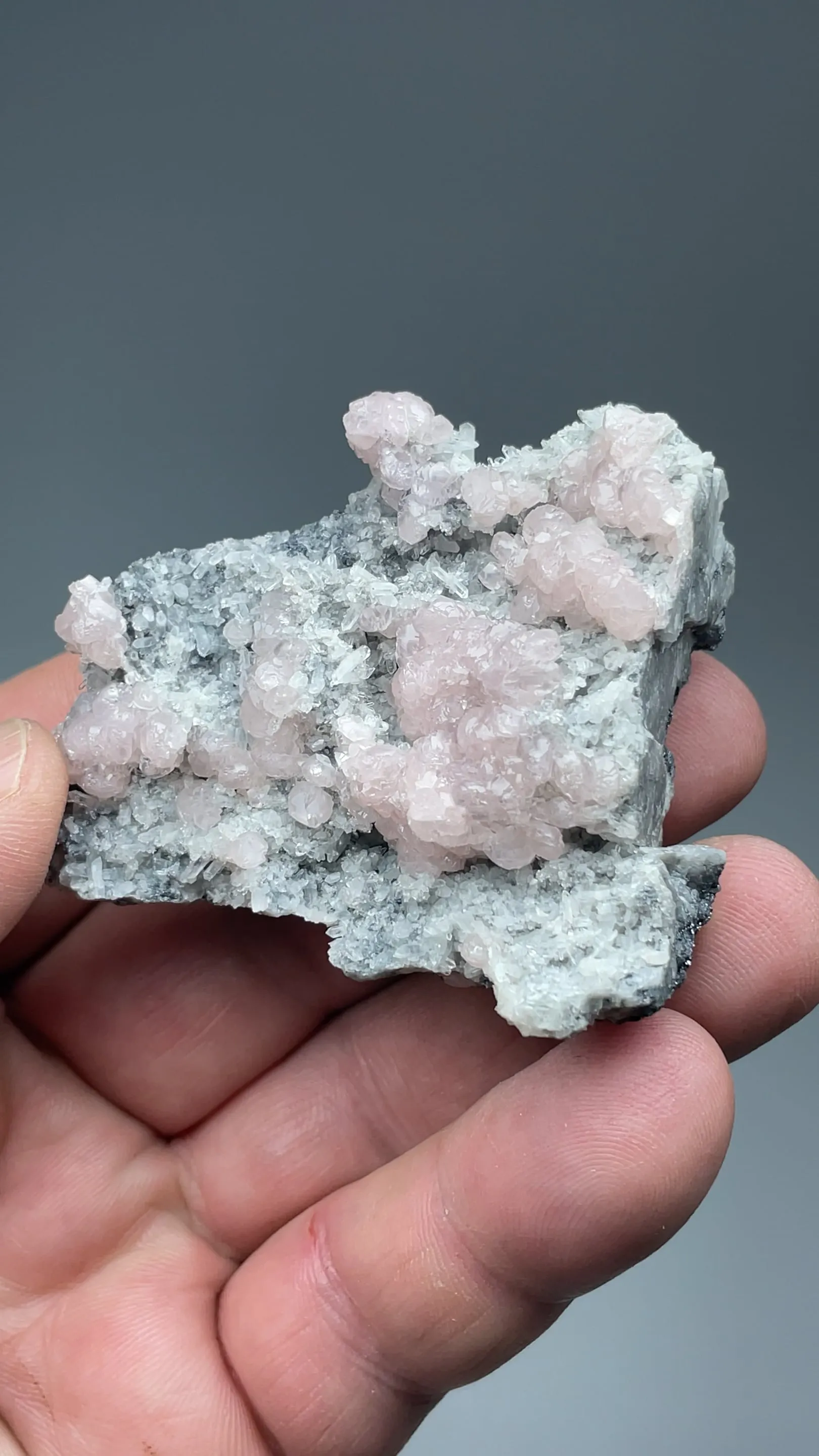 Smithsonite with Quartz, Dolomite, Tennantite, Galena - image 2